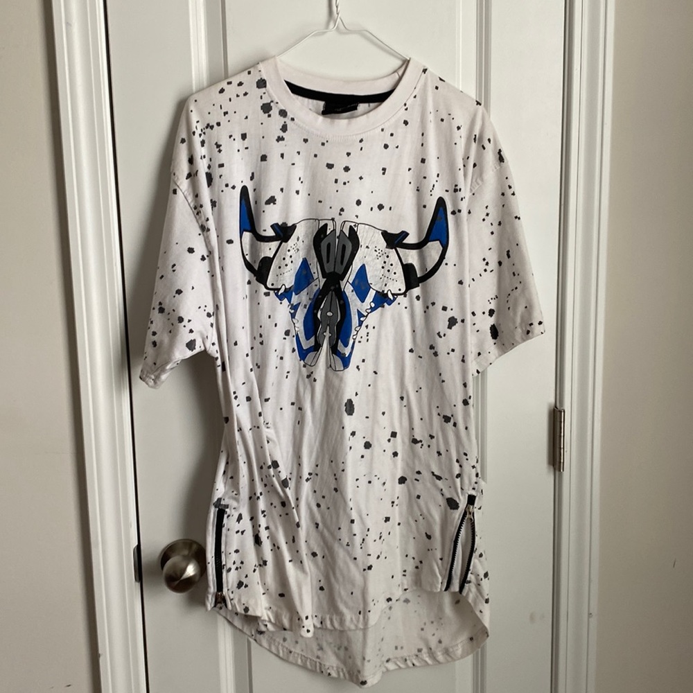 Men’s tee shirt